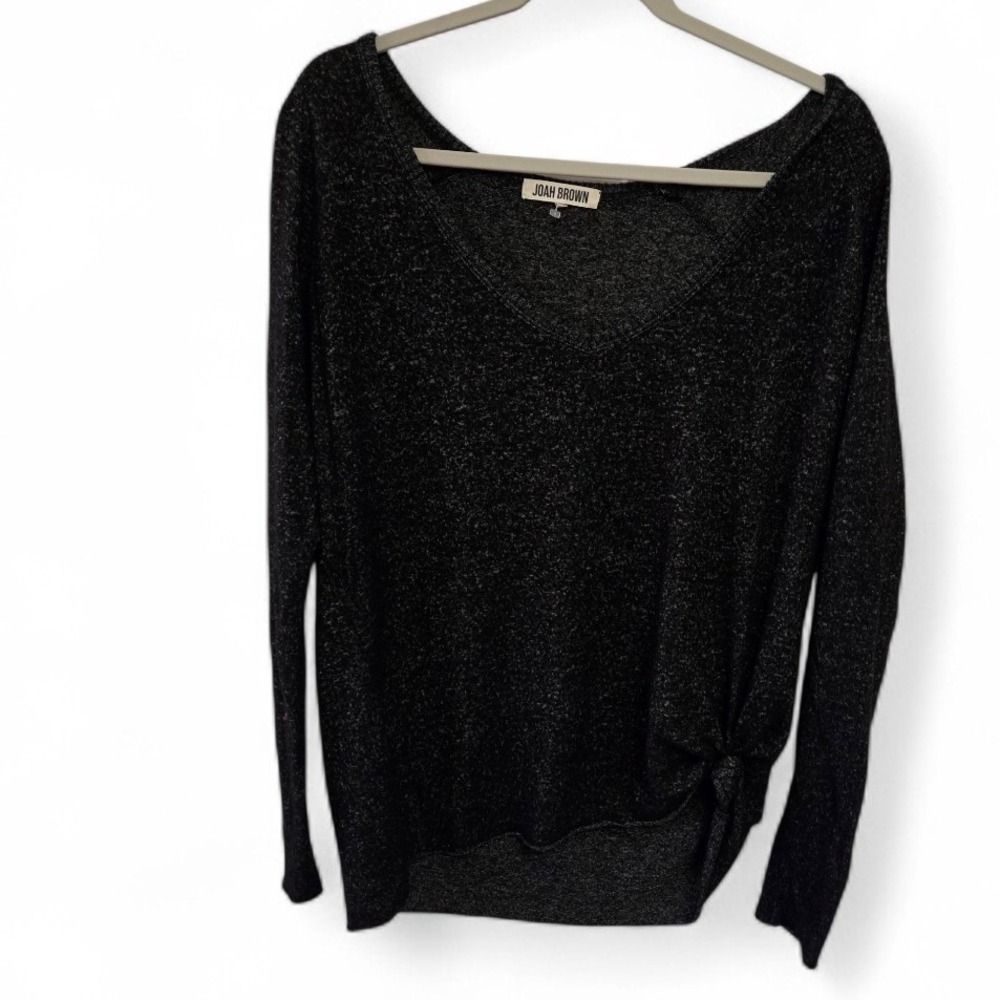 Joah Brown Womens V-Neck Long Sleeve Side Knot Metallic Knit Top Charcoal Grey‎